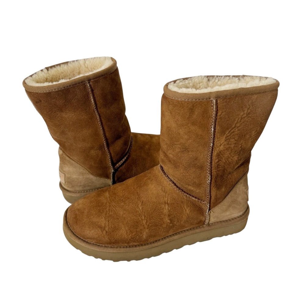 UGG Classic Short II Chestnut Suede Sheepskin Casual Boot Size 9